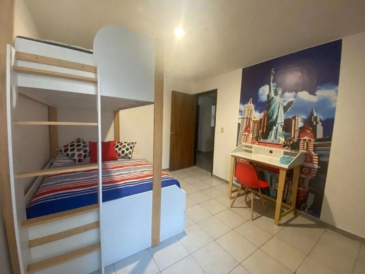 Enorme. Piso Completo 100% Zona Expo, Primer Piso Guadalajara Apartment